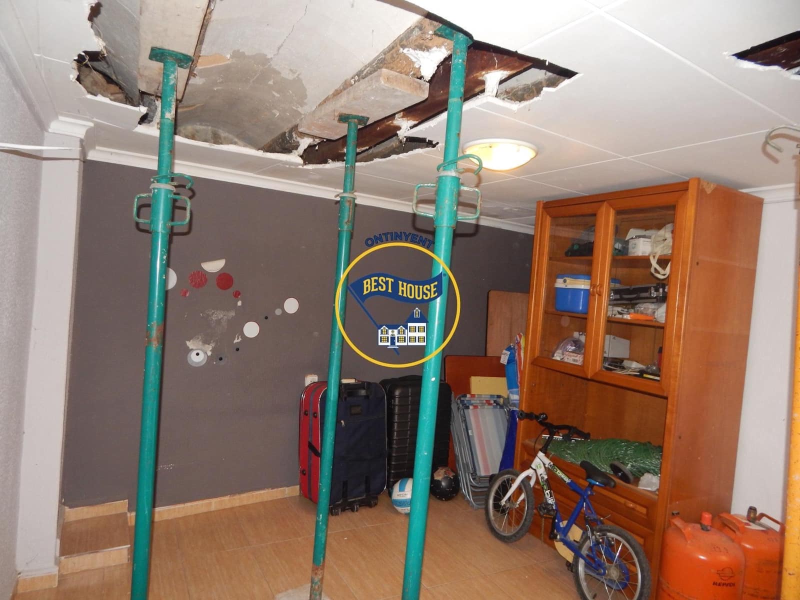 3 soveværelse Byhus til salg i Ontinyent med garage - € 65.000 (Ref: 9128513)