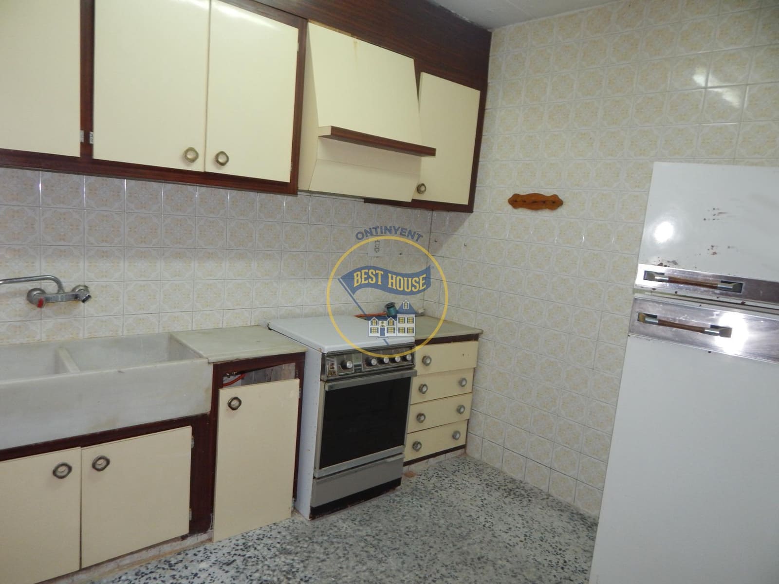 5 soveværelse Byhus til salg i Agullent - € 49.000 (Ref: 9129912)