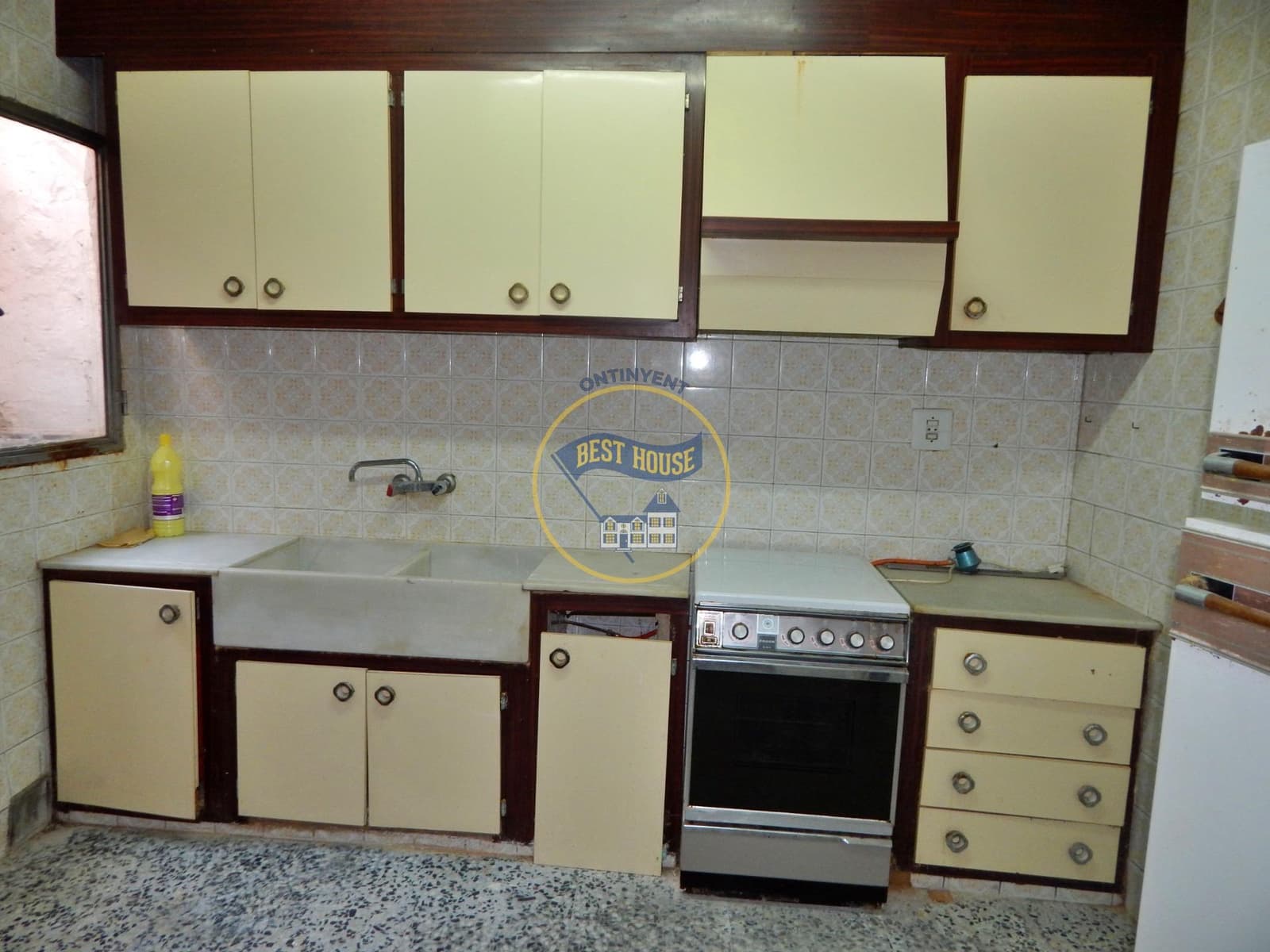 5 soveværelse Byhus til salg i Agullent - € 49.000 (Ref: 9129912)