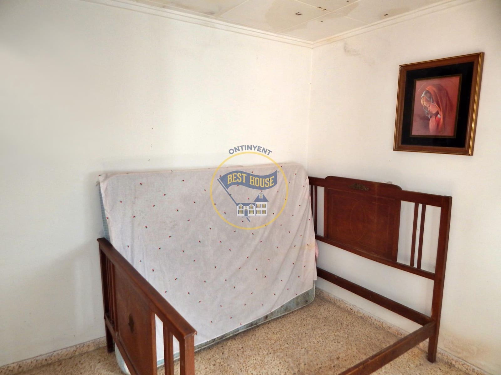 5 soveværelse Byhus til salg i Agullent - € 49.000 (Ref: 9129912)