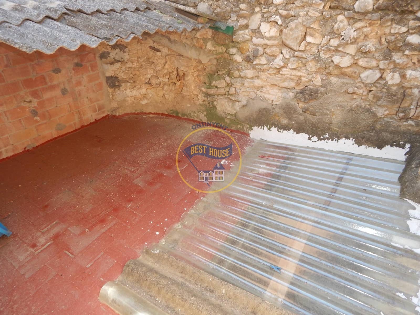 5 soveværelse Byhus til salg i Agullent - € 49.000 (Ref: 9129912)