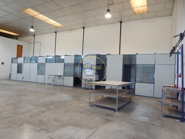 Bedrijf te huur in Ontinyent - € 1.200 (Ref: 9143133)