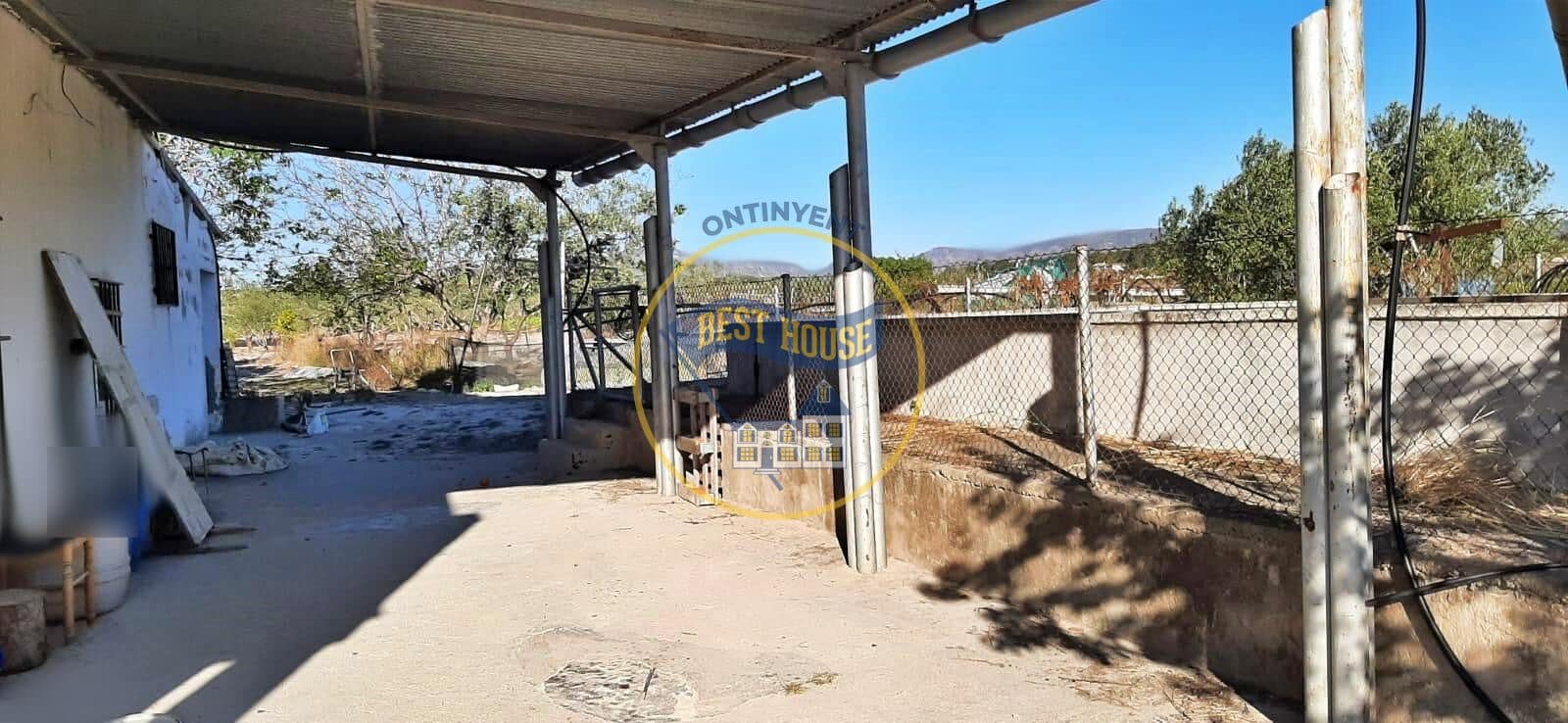 3 soveværelse Finca/Landehus til salg i Albaida med swimmingpool - € 110.000 (Ref: 9143134)