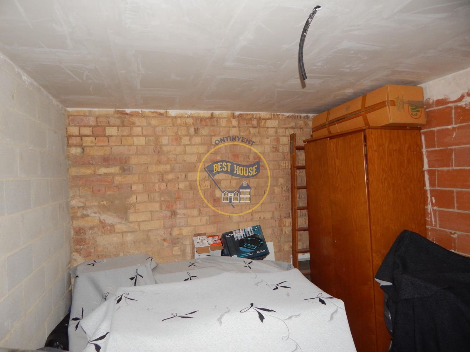 3 bedroom Flat for sale in Agullent - € 95,000 (Ref: 9163962)