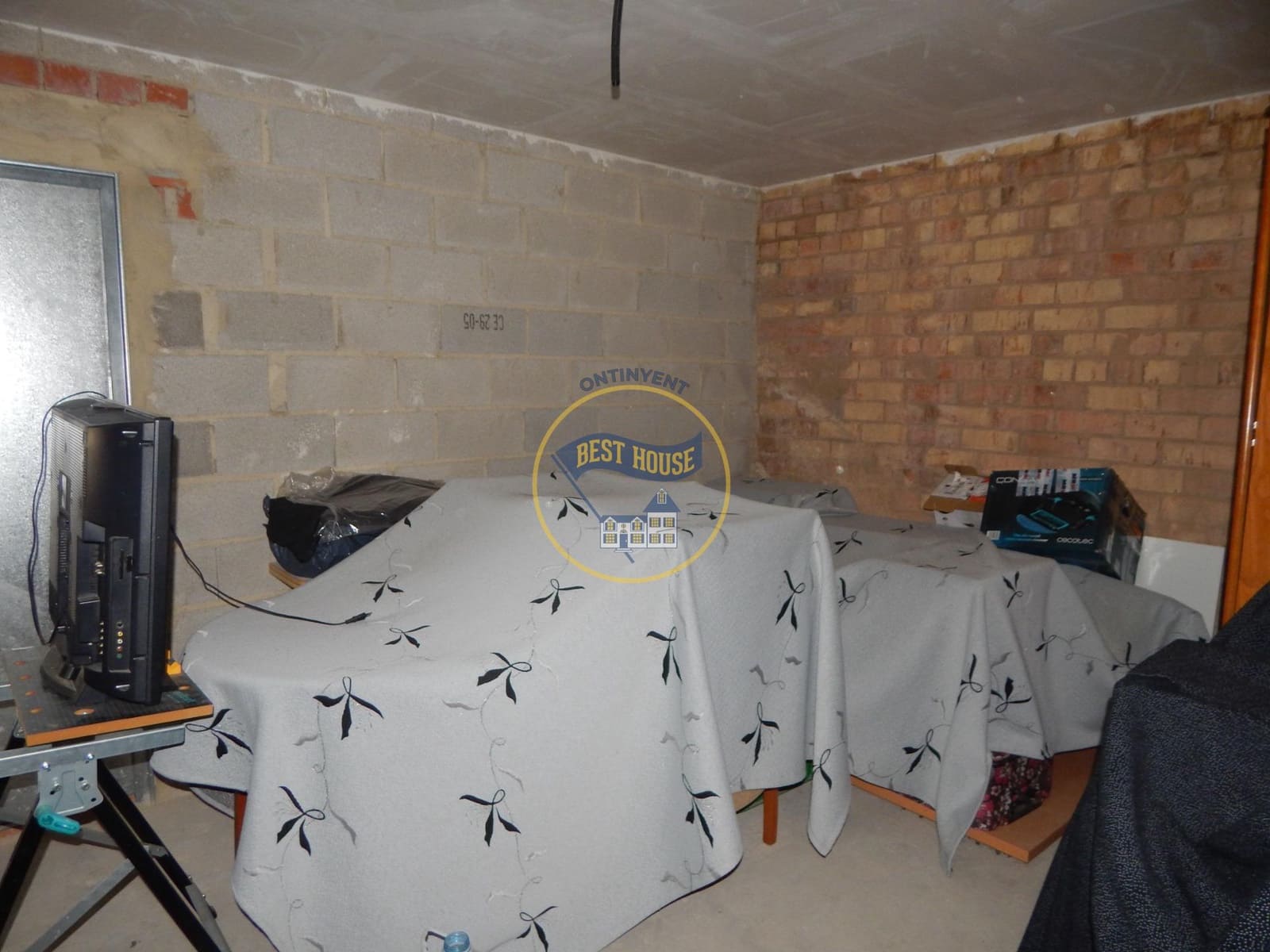 3 bedroom Flat for sale in Agullent - € 95,000 (Ref: 9163962)