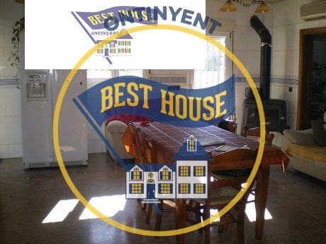 5 soveværelse Villa til salg i Ontinyent med swimmingpool garage - € 600.000 (Ref: 9474792)