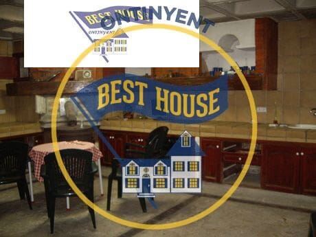 5 soveværelse Villa til salg i Ontinyent med swimmingpool garage - € 600.000 (Ref: 9474792)