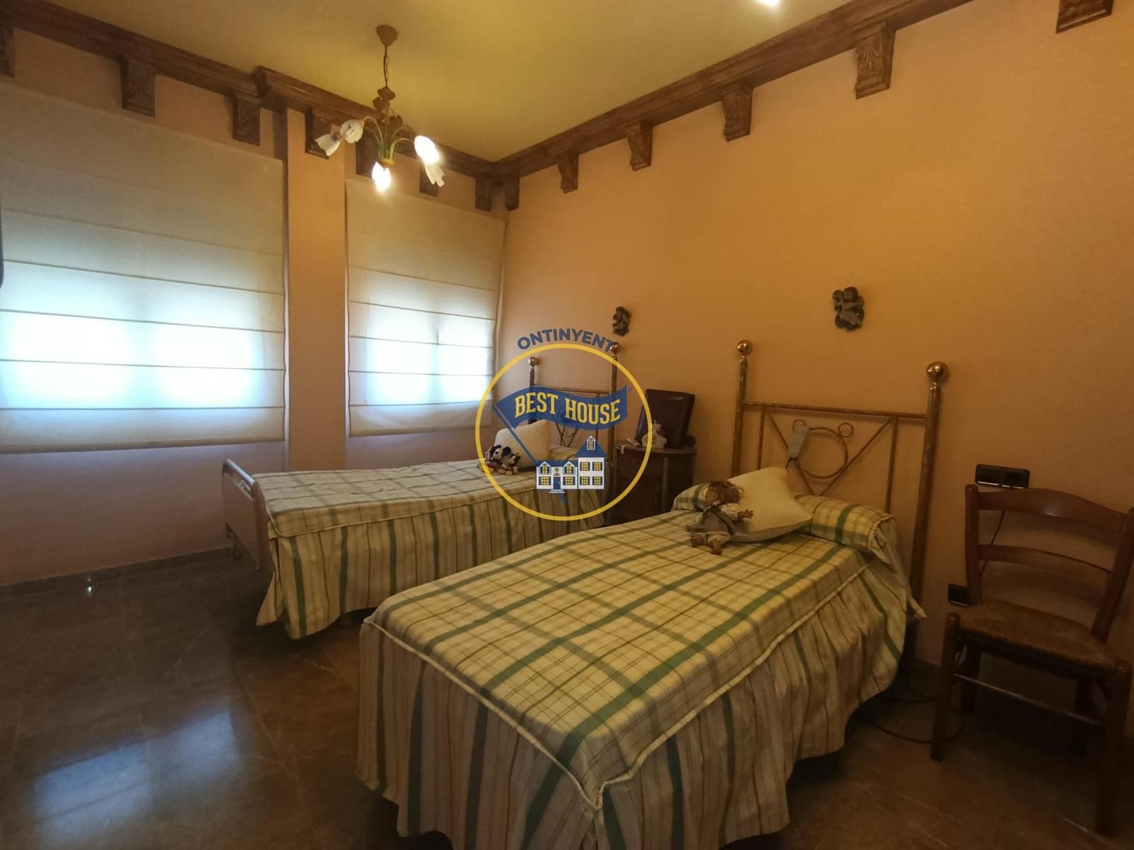 5 soveværelse Villa til salg i Ontinyent med swimmingpool garage - € 600.000 (Ref: 9474792)