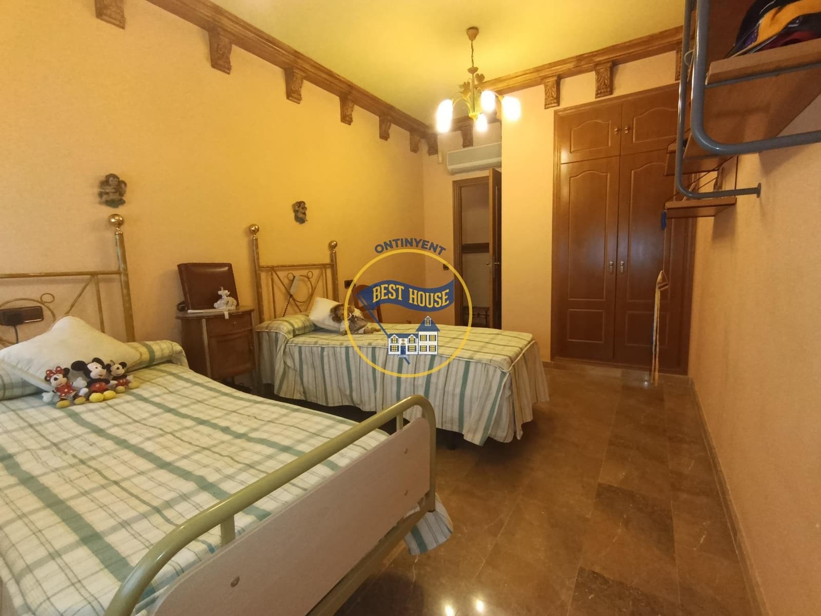 5 soveværelse Villa til salg i Ontinyent med swimmingpool garage - € 600.000 (Ref: 9474792)