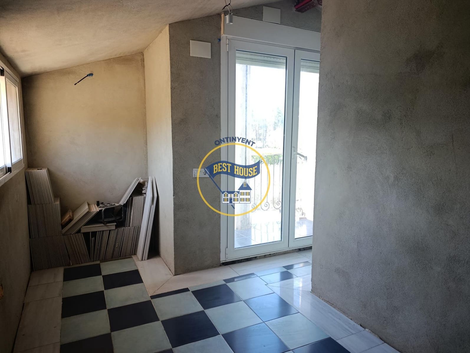5 soveværelse Villa til salg i Ontinyent med swimmingpool garage - € 600.000 (Ref: 9474792)