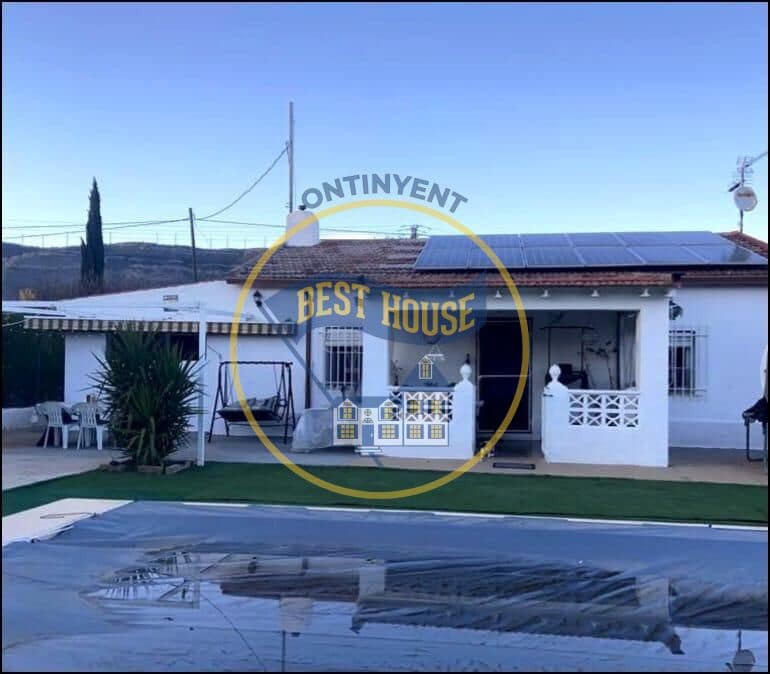 4 bedroom Villa for sale in Caudete - € 180,000 (Ref: 9504491)