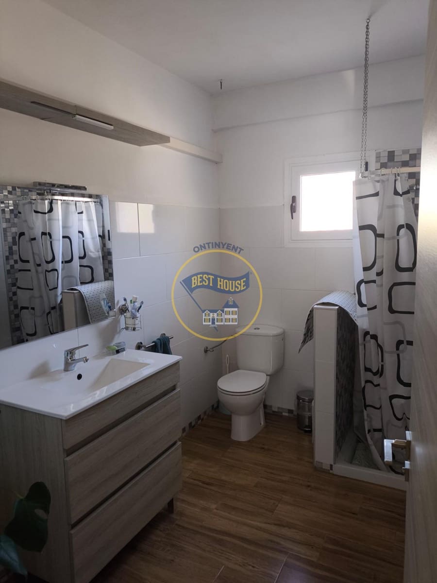 4 bedroom Villa for sale in Caudete - € 180,000 (Ref: 9504491)