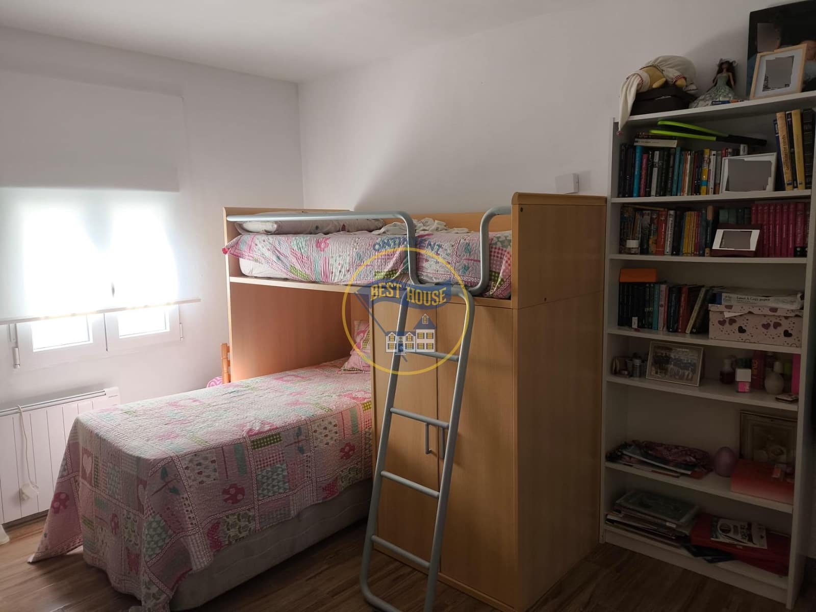 4 bedroom Villa for sale in Caudete - € 180,000 (Ref: 9504491)