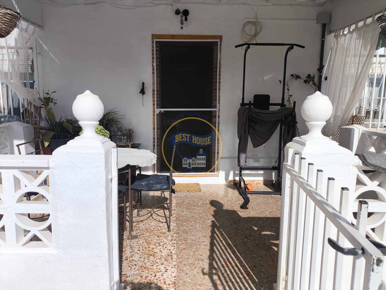 4 bedroom Villa for sale in Caudete - € 180,000 (Ref: 9504491)