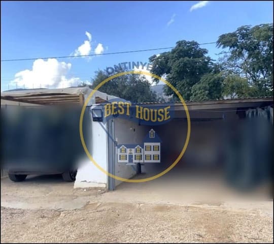 4 bedroom Villa for sale in Caudete - € 180,000 (Ref: 9504491)