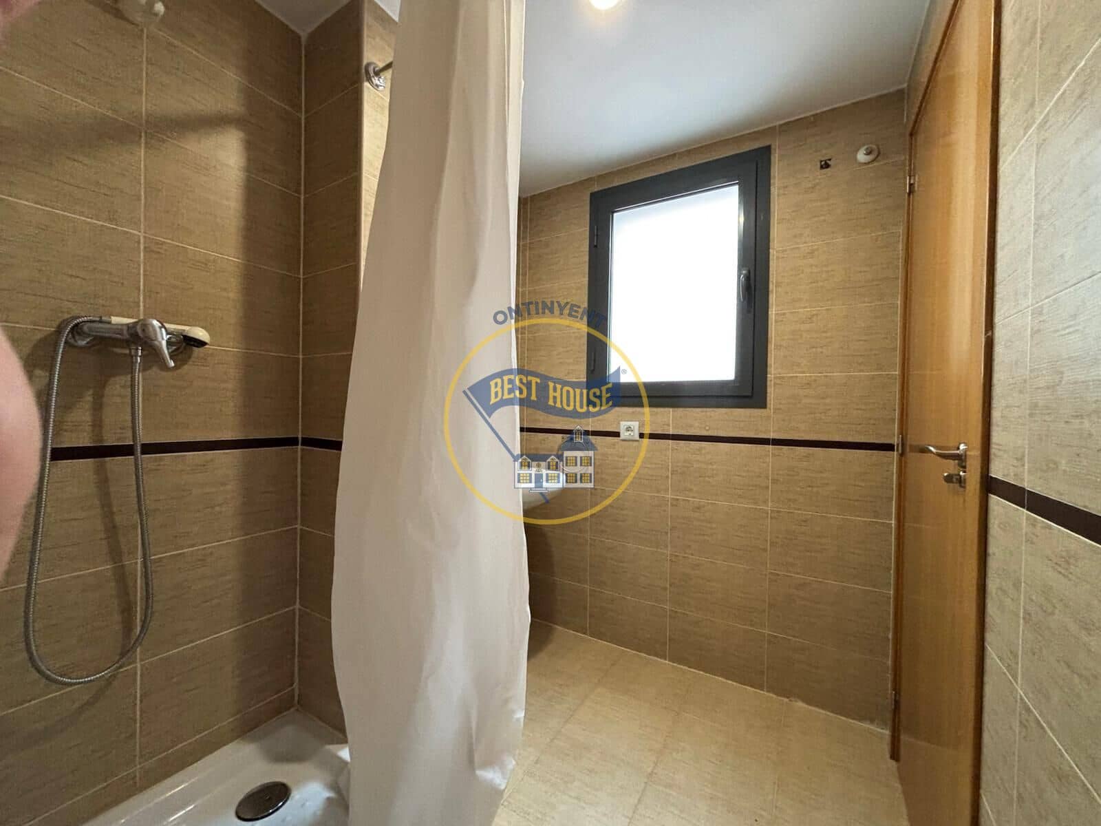 3 makuuhuone Asunto myytävänä paikassa L'Olleria mukana 
autotalli - 144 000 € (Ref: 9519179)