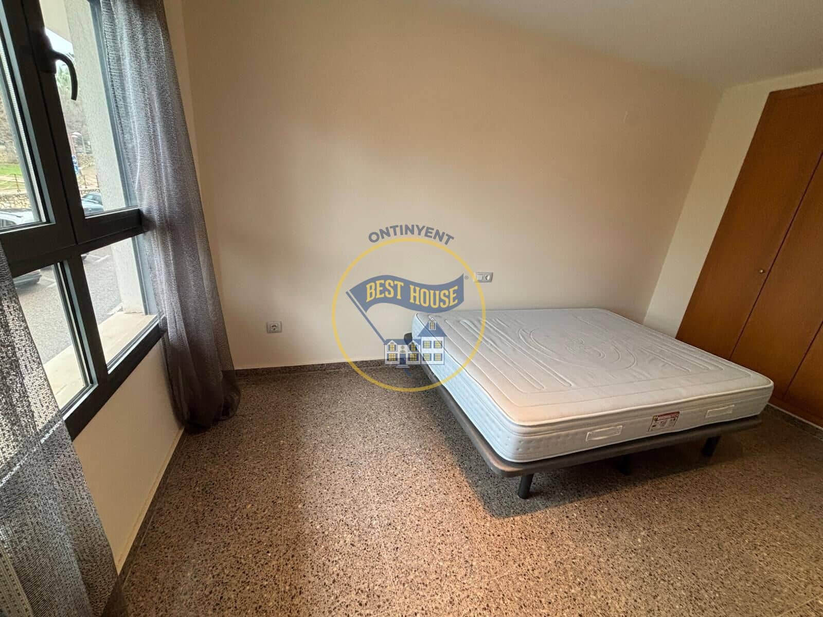 3 makuuhuone Asunto myytävänä paikassa L'Olleria mukana 
autotalli - 144 000 € (Ref: 9519179)