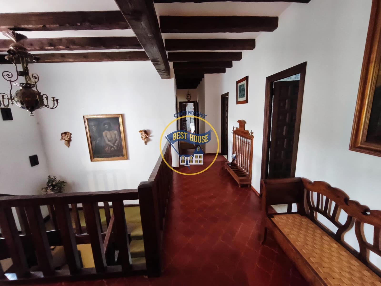 7 bedroom Villa for sale in Fontanars dels Alforins with pool - € 820,000 (Ref: 9533912)