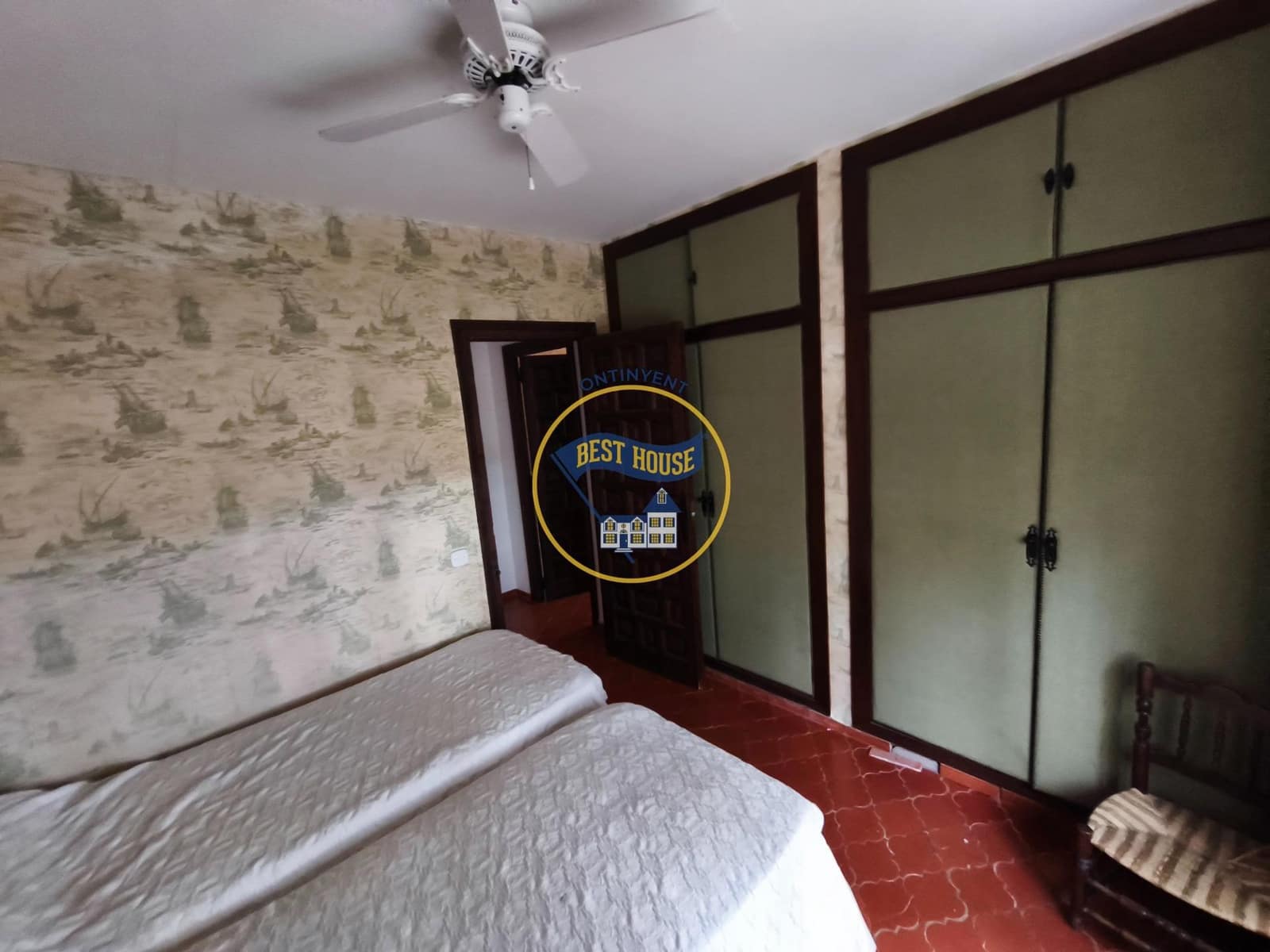 7 bedroom Villa for sale in Fontanars dels Alforins with pool - € 820,000 (Ref: 9533912)