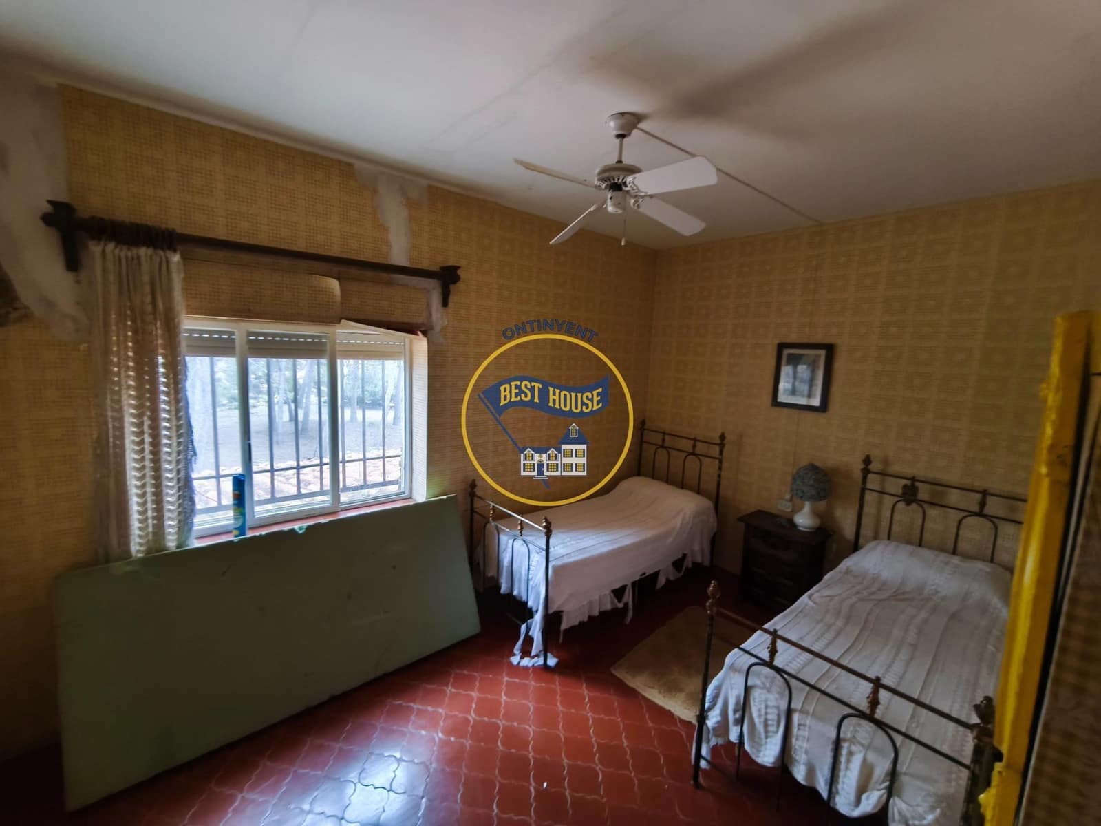 7 bedroom Villa for sale in Fontanars dels Alforins with pool - € 820,000 (Ref: 9533912)