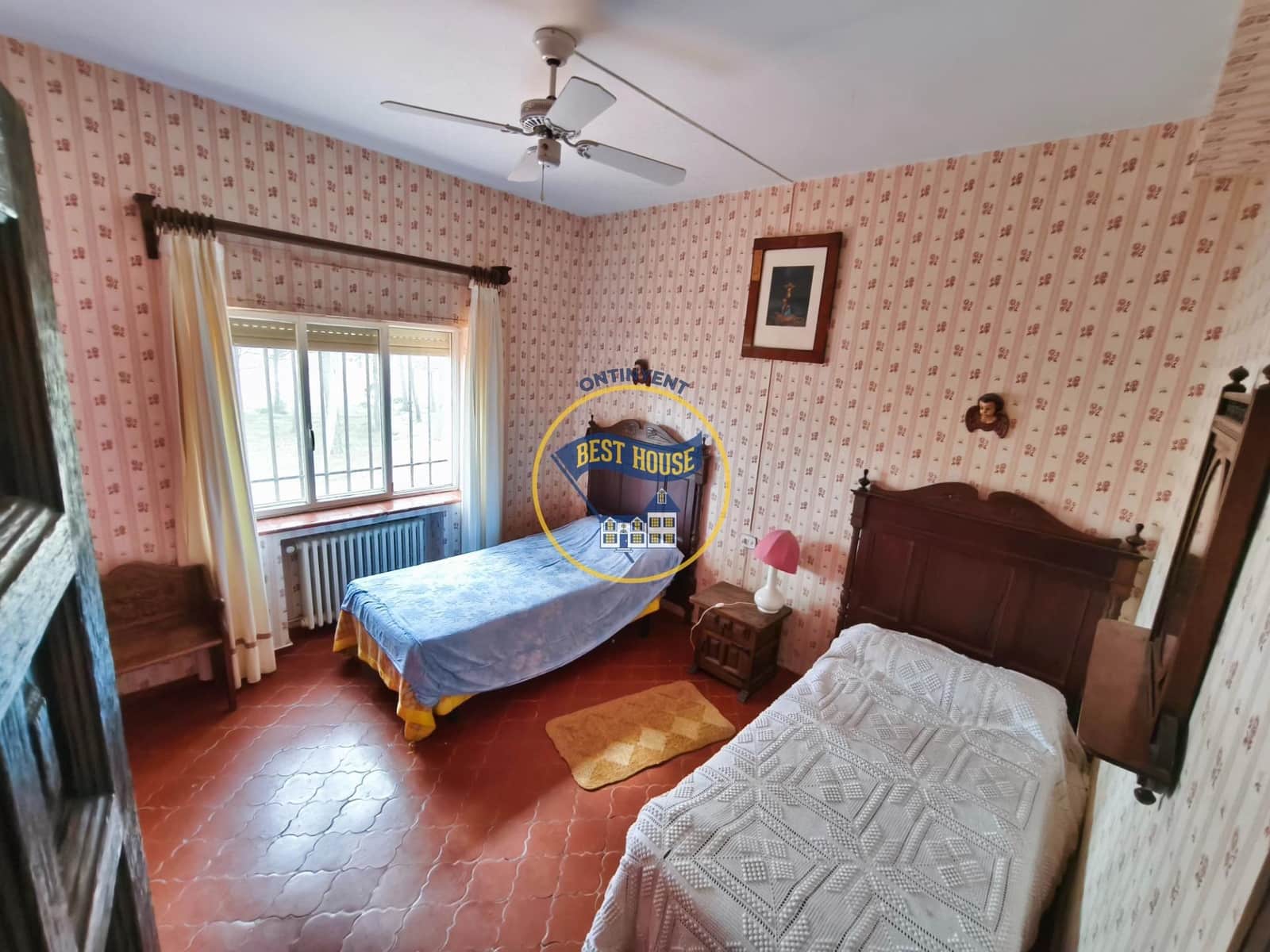 7 bedroom Villa for sale in Fontanars dels Alforins with pool - € 820,000 (Ref: 9533912)