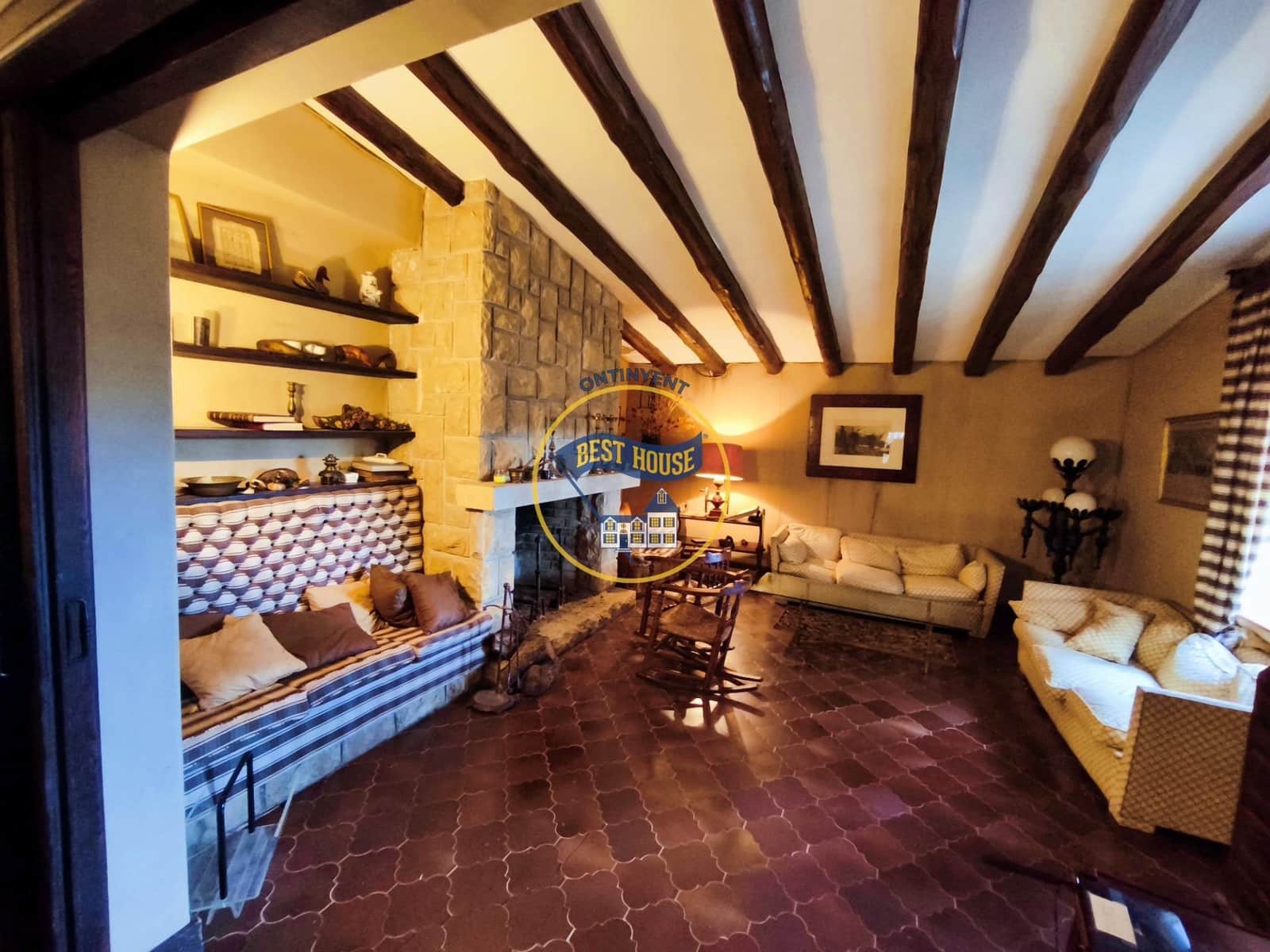 7 bedroom Villa for sale in Fontanars dels Alforins with pool - € 820,000 (Ref: 9533912)