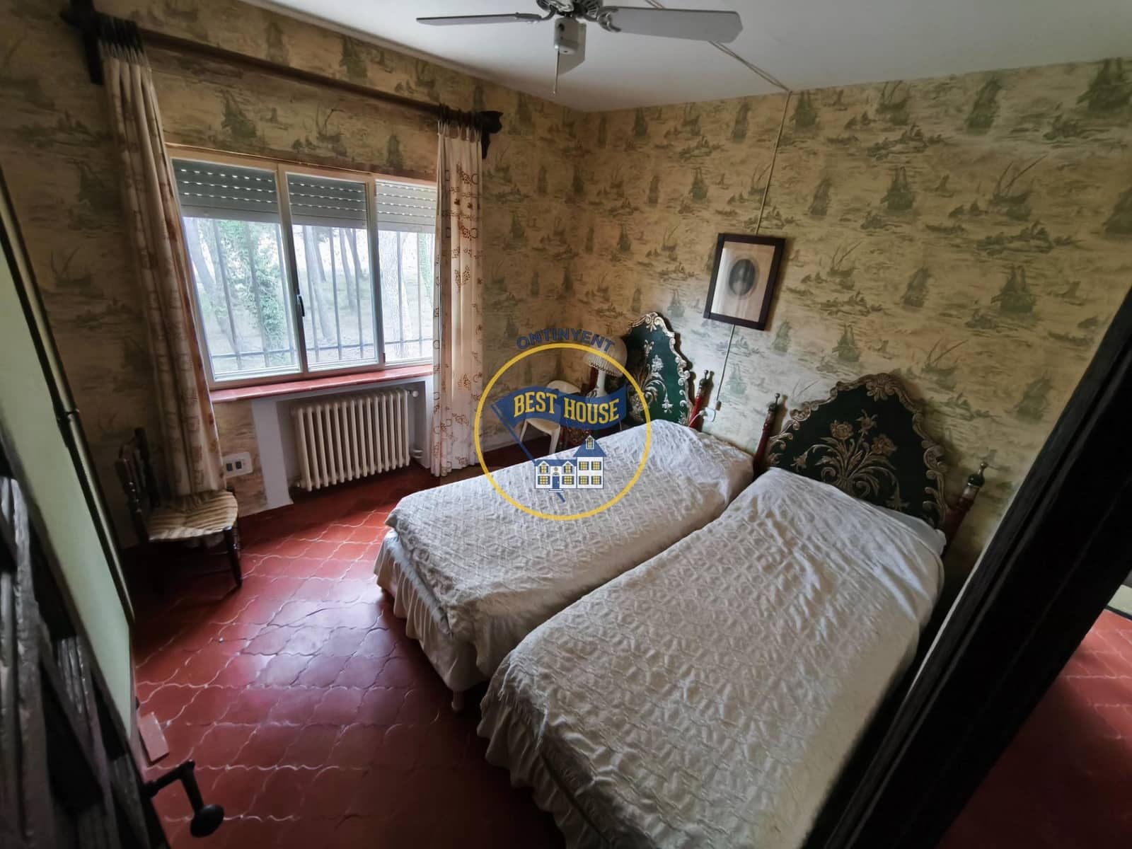 7 bedroom Villa for sale in Fontanars dels Alforins with pool - € 820,000 (Ref: 9533912)