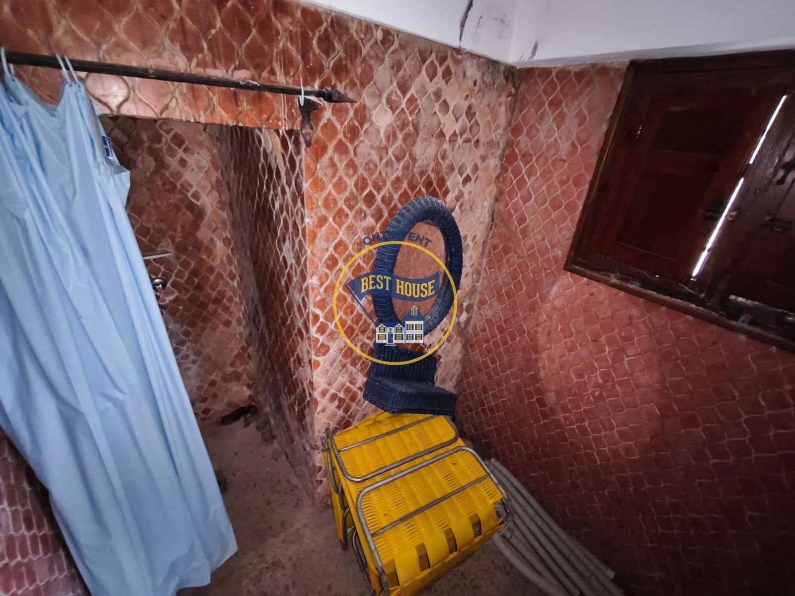 7 bedroom Villa for sale in Fontanars dels Alforins with pool - € 820,000 (Ref: 9533912)