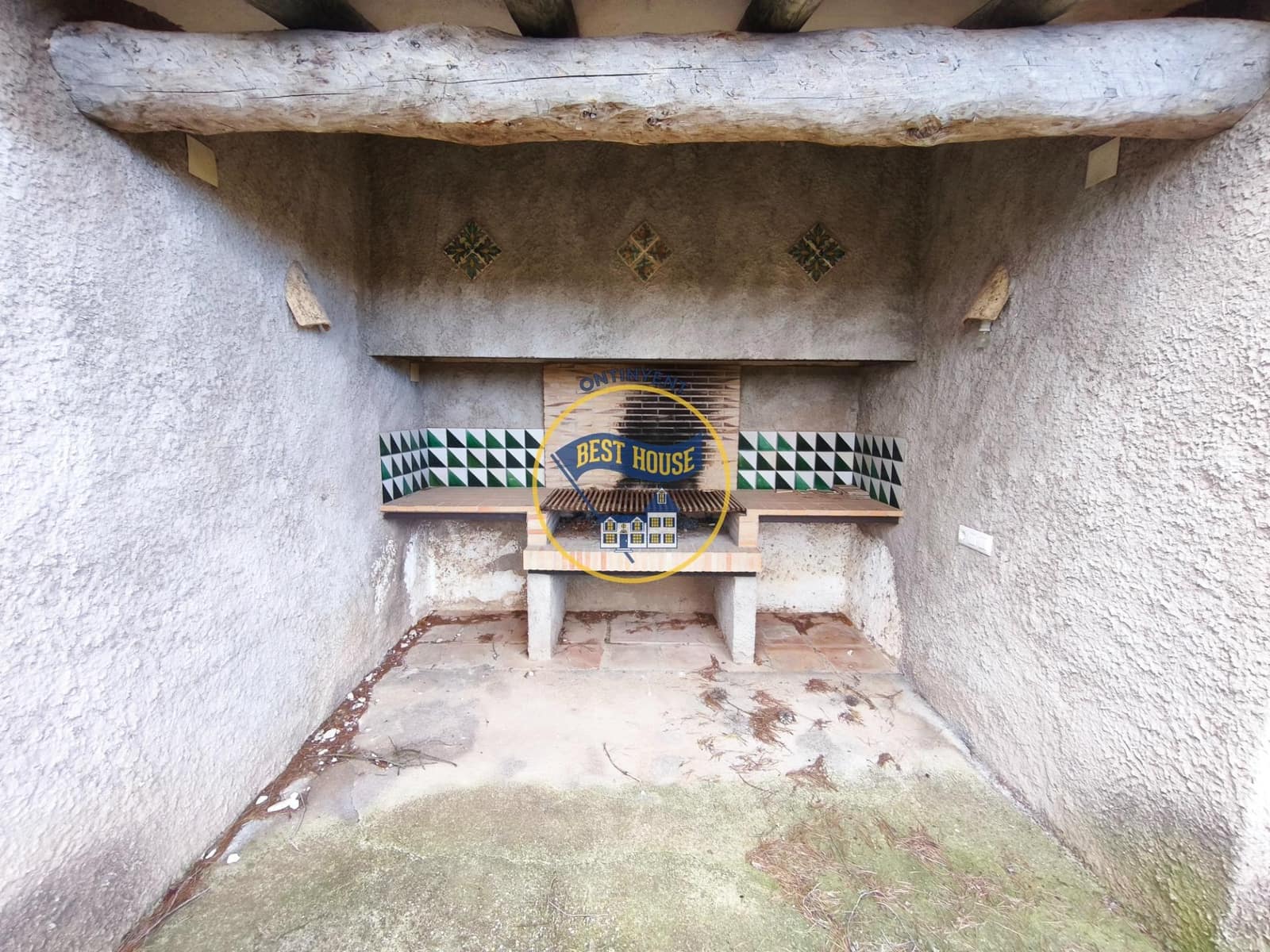 7 bedroom Villa for sale in Fontanars dels Alforins with pool - € 820,000 (Ref: 9533912)