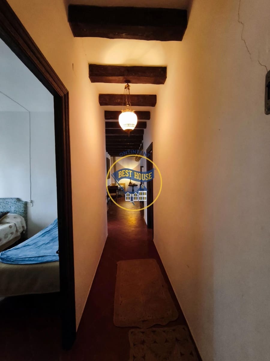 7 bedroom Villa for sale in Fontanars dels Alforins with pool - € 820,000 (Ref: 9533912)