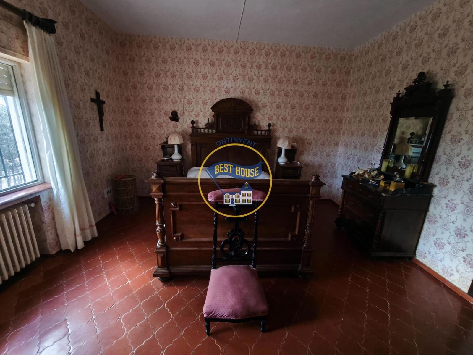 7 bedroom Villa for sale in Fontanars dels Alforins with pool - € 820,000 (Ref: 9533912)