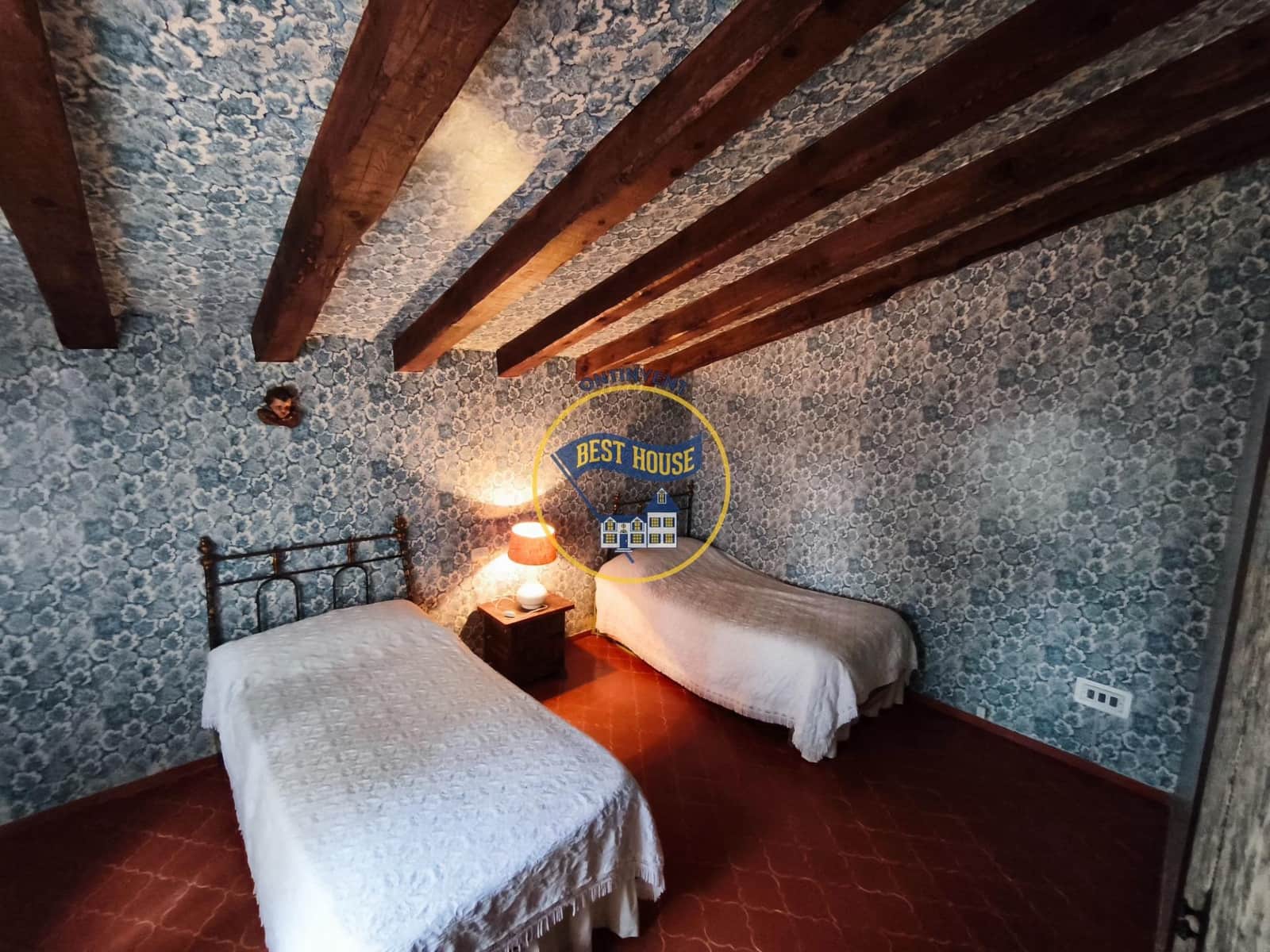 7 bedroom Villa for sale in Fontanars dels Alforins with pool - € 820,000 (Ref: 9533912)