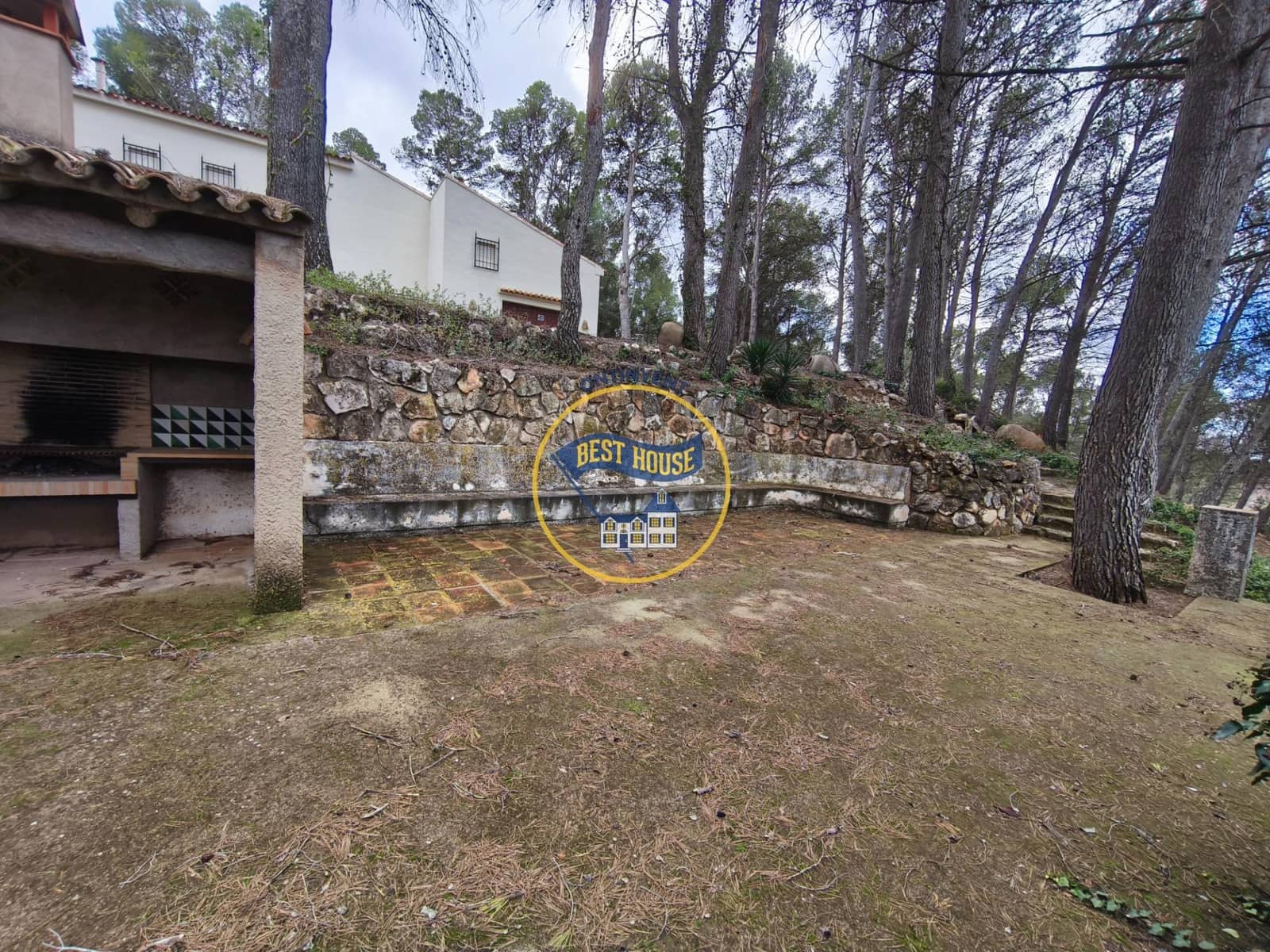 7 bedroom Villa for sale in Fontanars dels Alforins with pool - € 820,000 (Ref: 9533912)