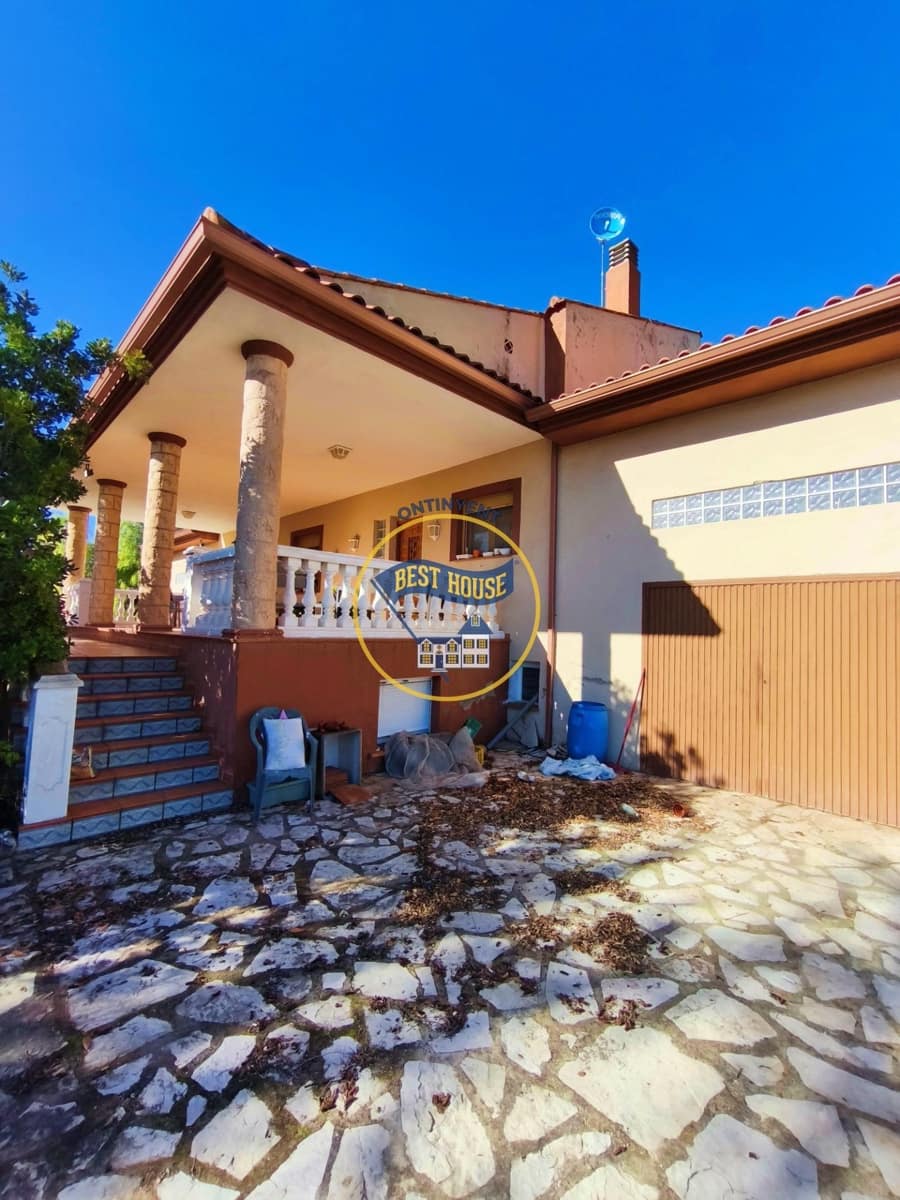 6 makuuhuone Huvila myytävänä paikassa Ontinyent mukana uima-altaan - 750 000 € (Ref: 9536088)