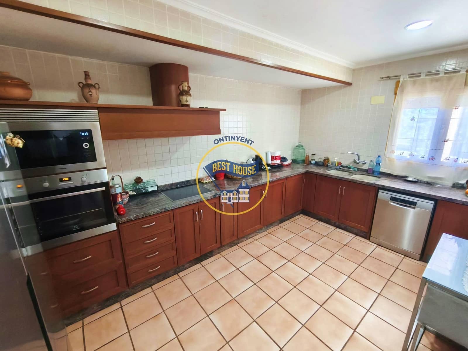 6 makuuhuone Huvila myytävänä paikassa Ontinyent mukana uima-altaan - 750 000 € (Ref: 9536088)