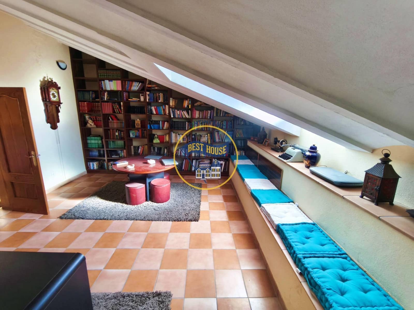 6 makuuhuone Huvila myytävänä paikassa Ontinyent mukana uima-altaan - 750 000 € (Ref: 9536088)