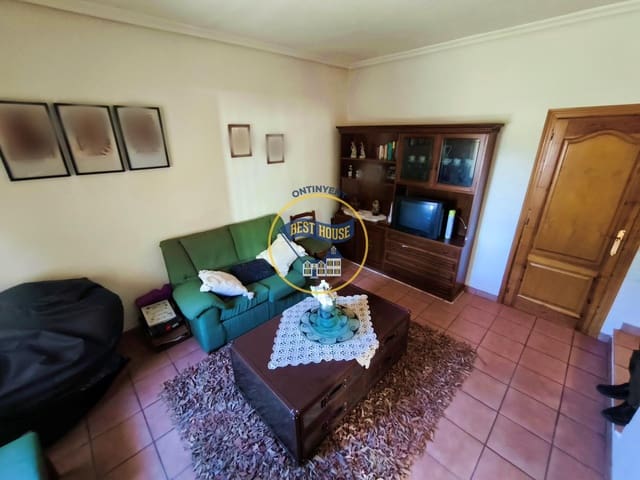 6 makuuhuone Huvila myytävänä paikassa Ontinyent mukana uima-altaan - 750 000 € (Ref: 9536088)