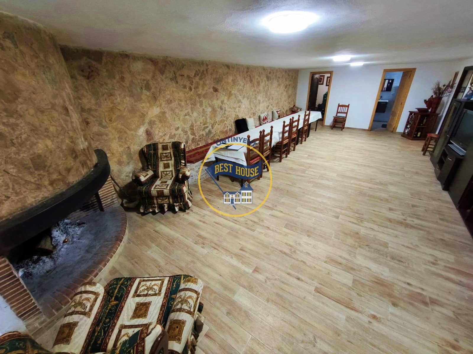 6 makuuhuone Huvila myytävänä paikassa Ontinyent mukana uima-altaan - 750 000 € (Ref: 9536088)