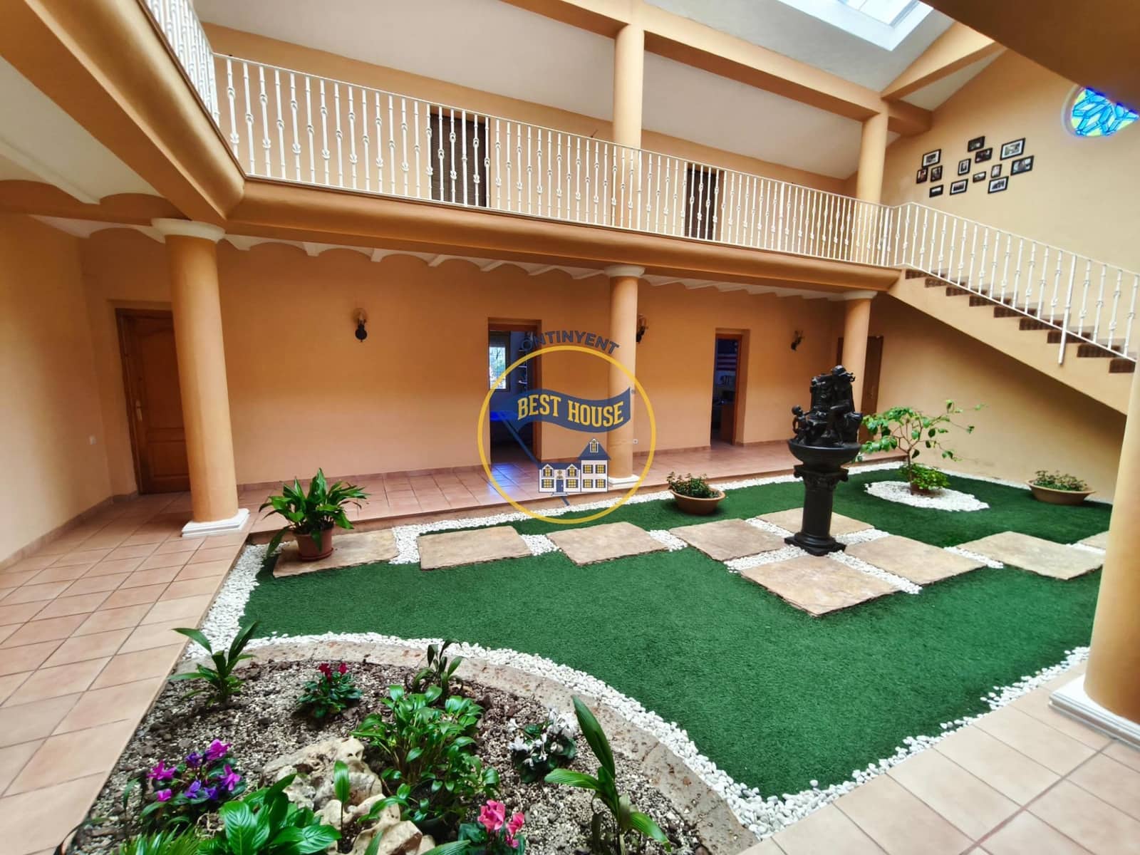 6 makuuhuone Huvila myytävänä paikassa Ontinyent mukana uima-altaan - 750 000 € (Ref: 9536088)