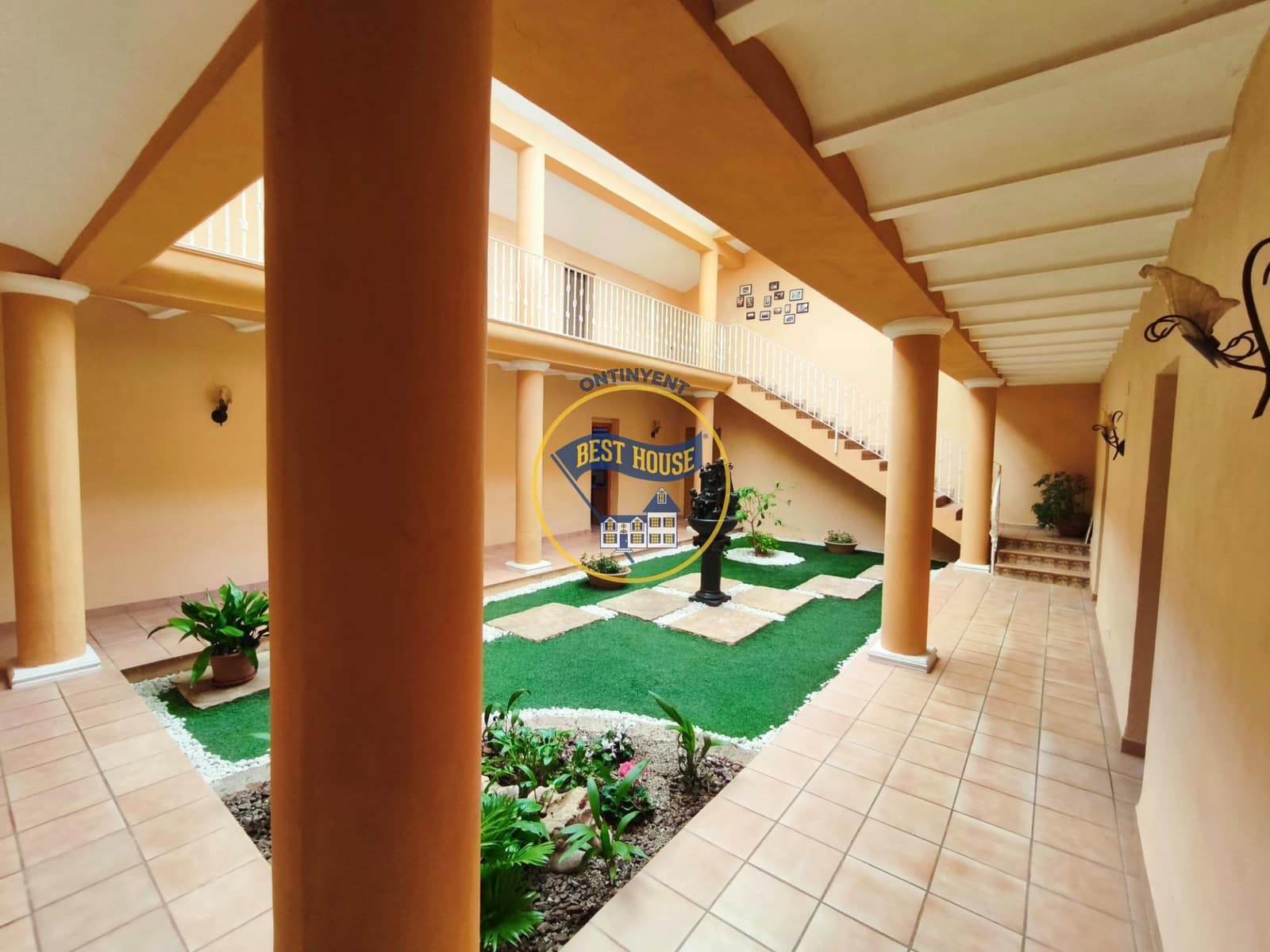 6 makuuhuone Huvila myytävänä paikassa Ontinyent mukana uima-altaan - 750 000 € (Ref: 9536088)