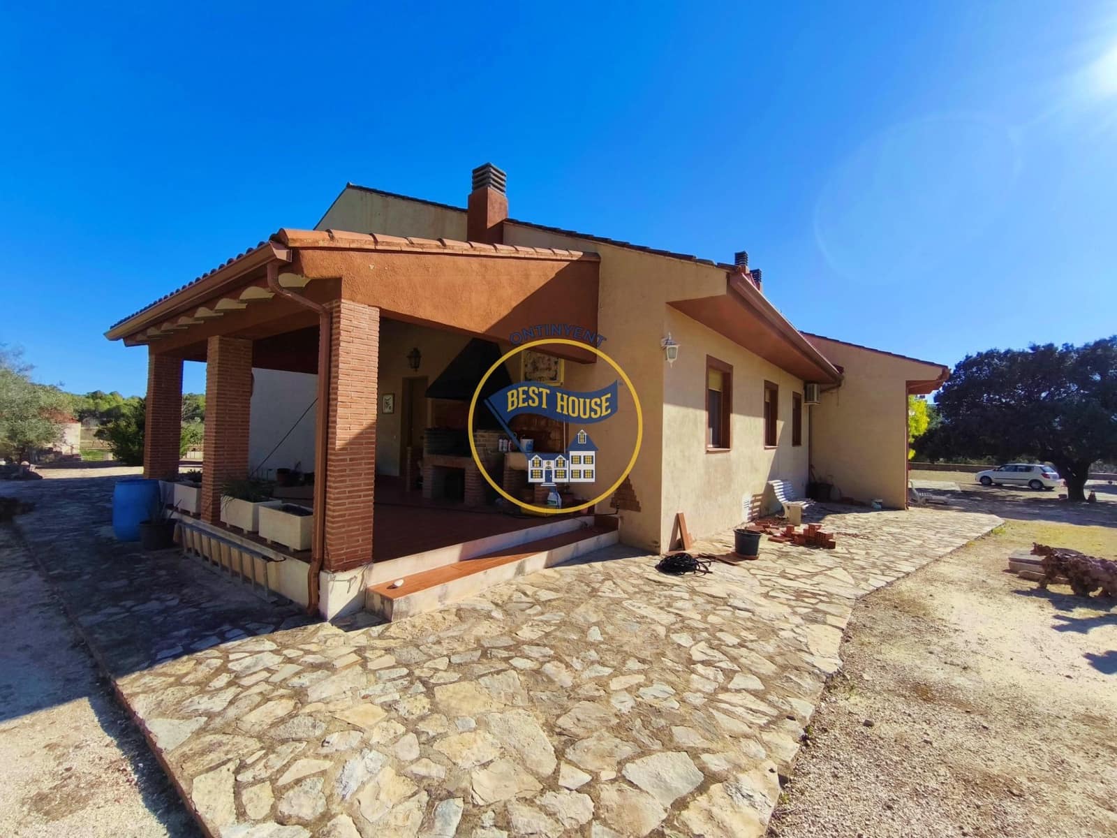 6 makuuhuone Huvila myytävänä paikassa Ontinyent mukana uima-altaan - 750 000 € (Ref: 9536088)