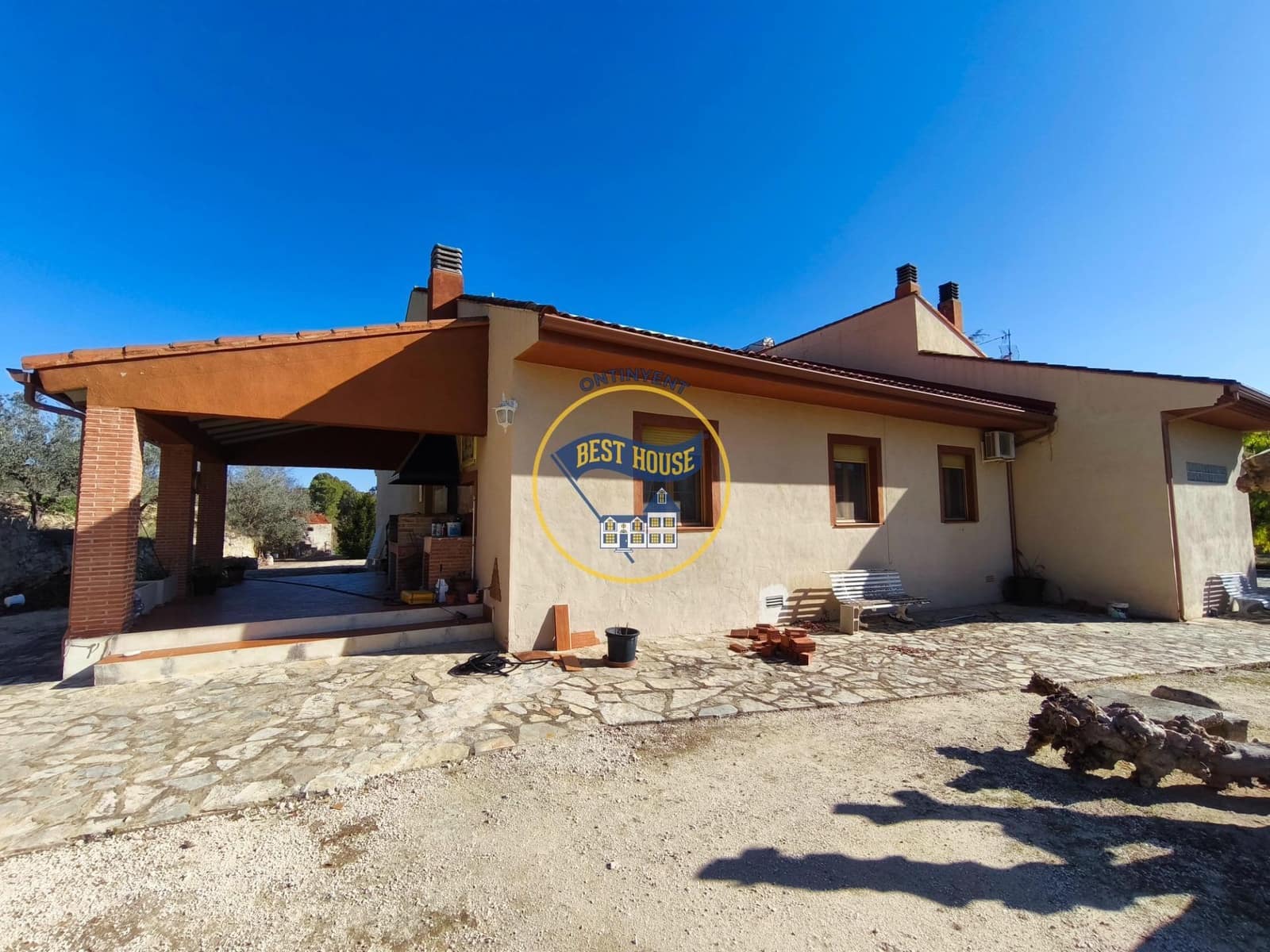 6 makuuhuone Huvila myytävänä paikassa Ontinyent mukana uima-altaan - 750 000 € (Ref: 9536088)