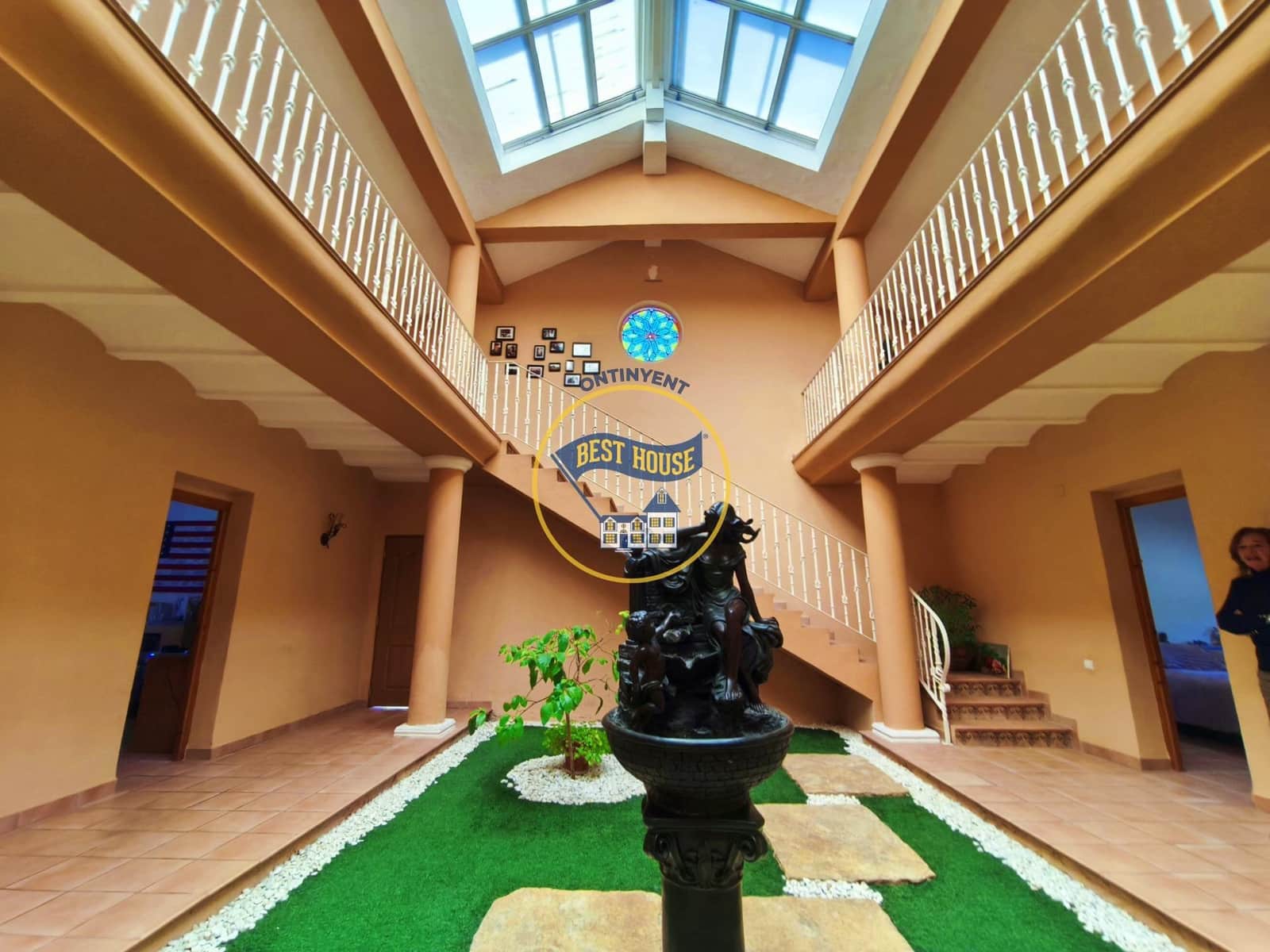 6 makuuhuone Huvila myytävänä paikassa Ontinyent mukana uima-altaan - 750 000 € (Ref: 9536088)