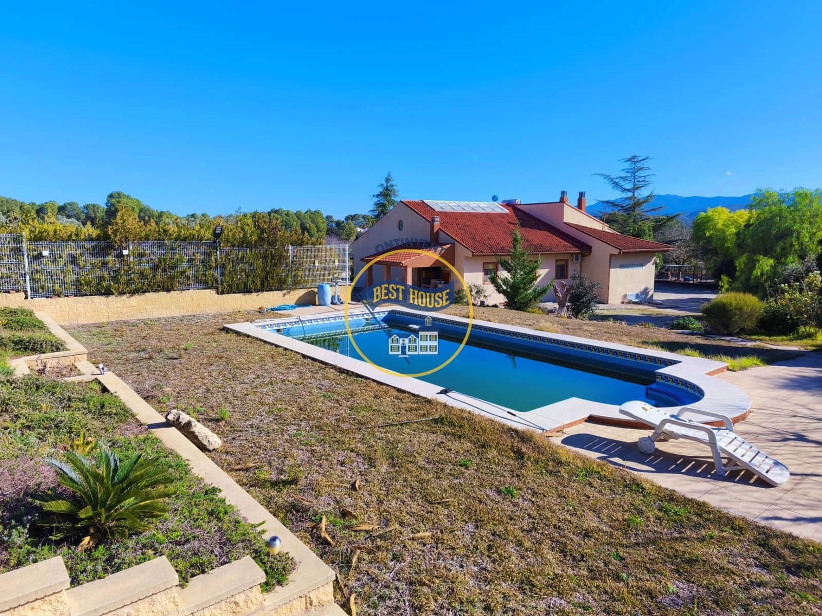 6 makuuhuone Huvila myytävänä paikassa Ontinyent mukana uima-altaan - 750 000 € (Ref: 9536088)