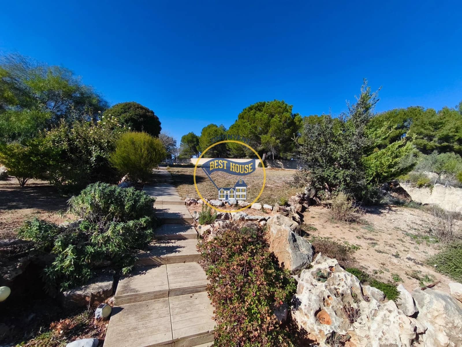 6 makuuhuone Huvila myytävänä paikassa Ontinyent mukana uima-altaan - 750 000 € (Ref: 9536088)