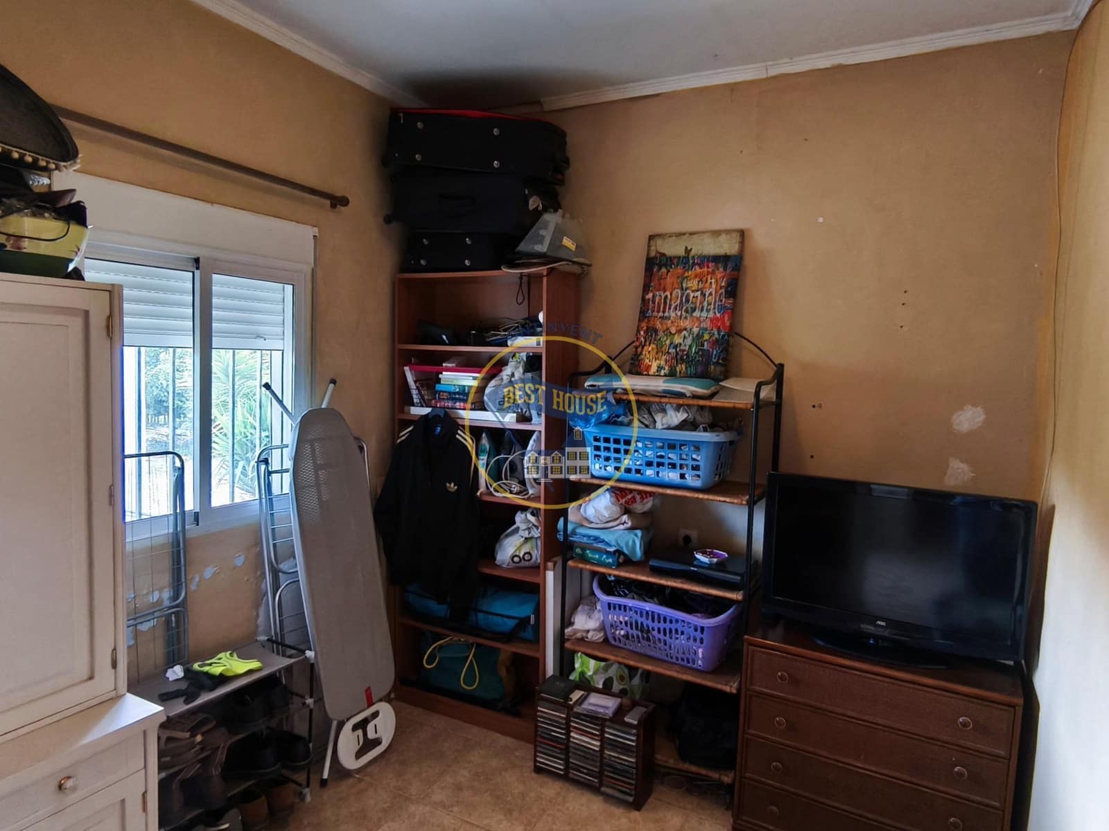 4 bedroom Villa for sale in Aielo de Malferit - € 150,000 (Ref: 9674462)