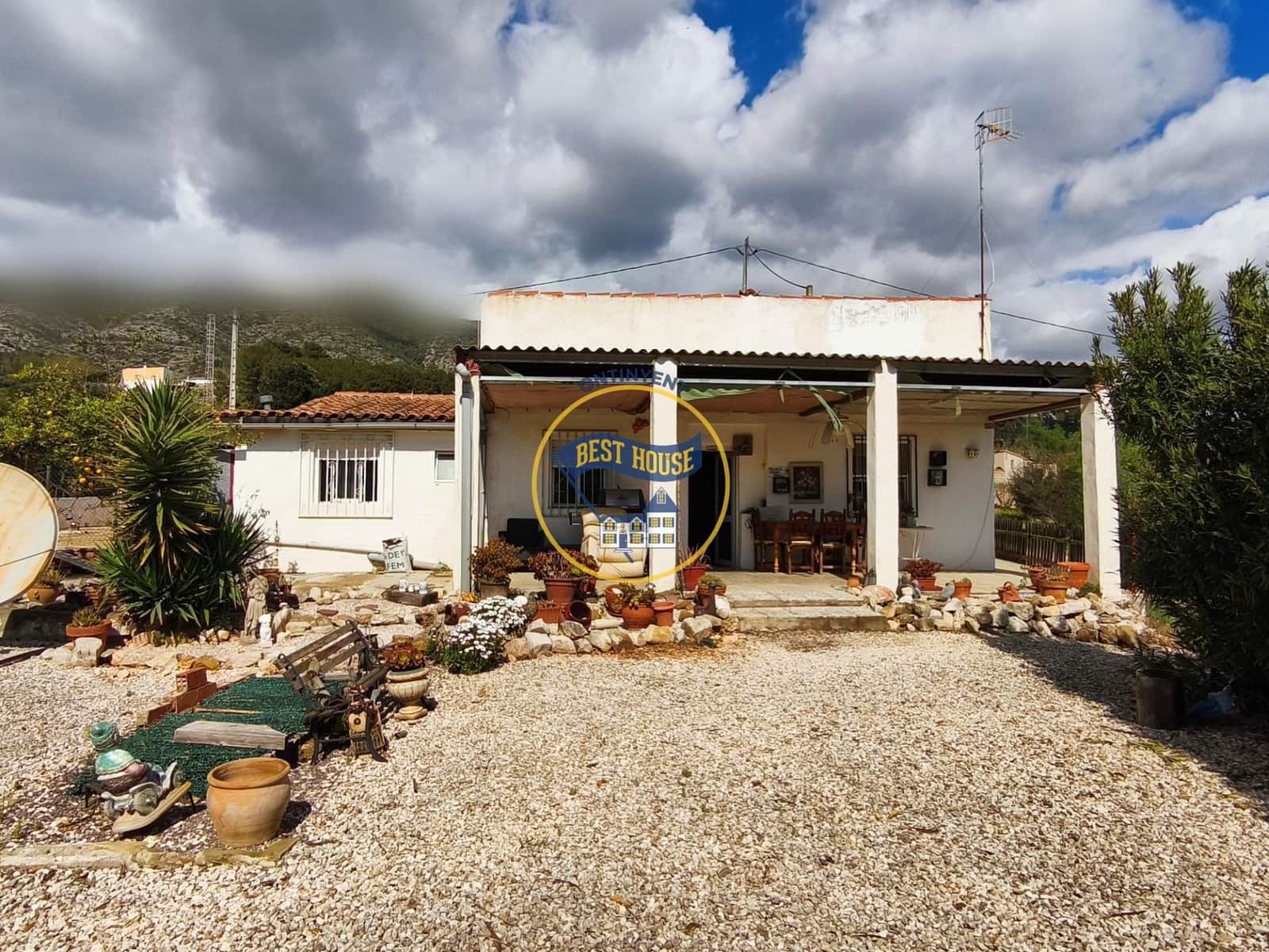 4 bedroom Villa for sale in Aielo de Malferit - € 135,000 (Ref: 9674462)