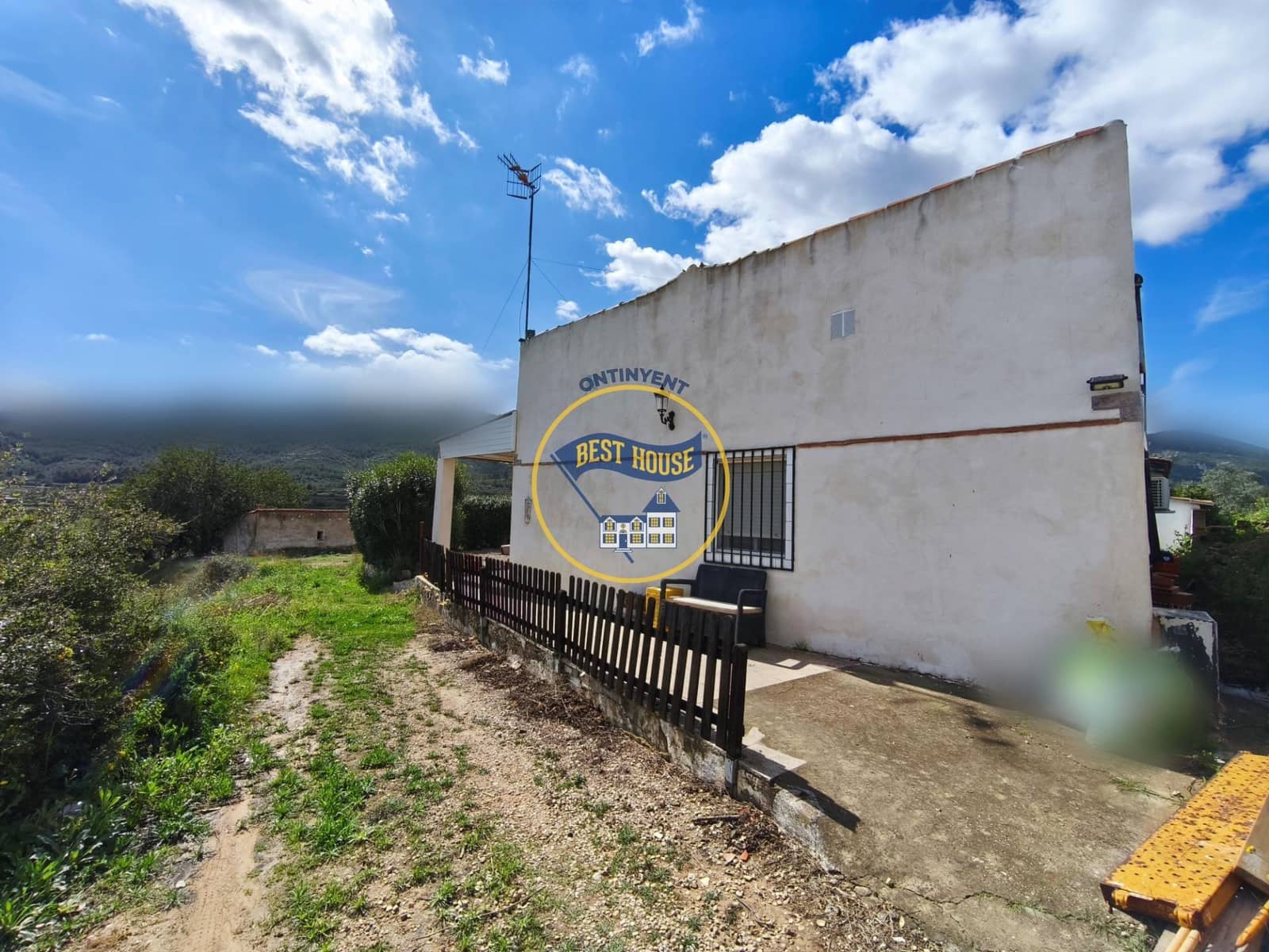 4 bedroom Villa for sale in Aielo de Malferit - € 135,000 (Ref: 9674462)
