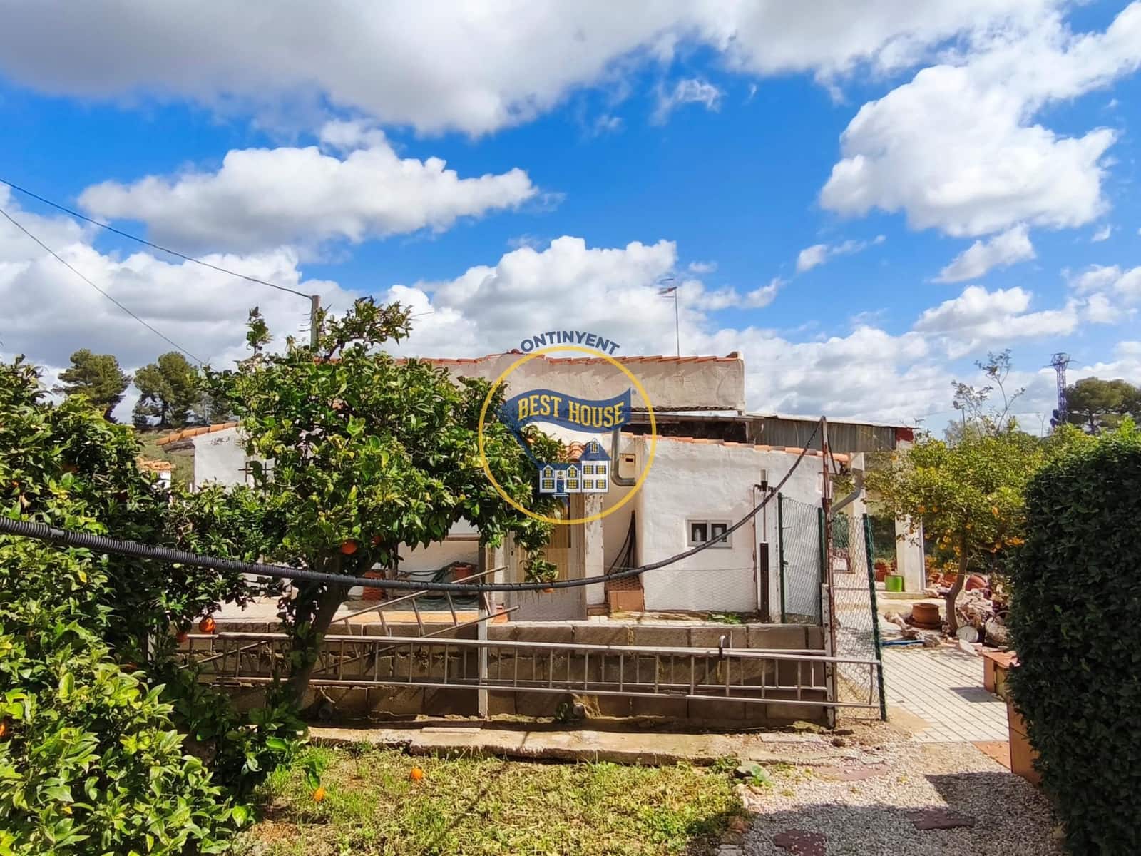 4 bedroom Villa for sale in Aielo de Malferit - € 135,000 (Ref: 9674462)