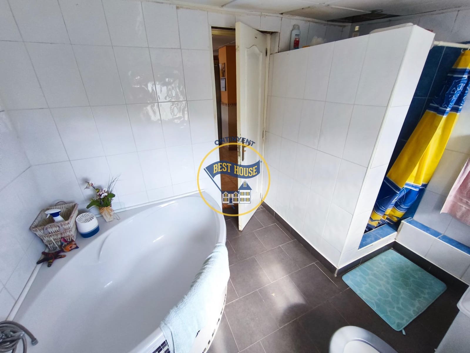 4 bedroom Villa for sale in Aielo de Malferit - € 135,000 (Ref: 9674462)